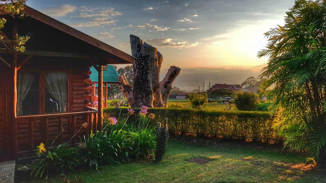 Grandpas Hotel & Restaurante كرتاغو المظهر الخارجي الصورة